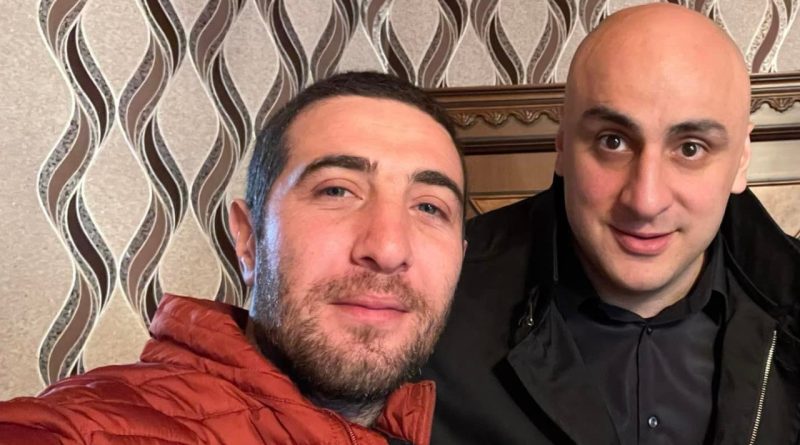 Член ЕНД заявил, что брат жены Кезерашвили отстранил его от управления страницей Facebook одного из отделений партии