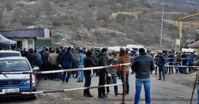Блокировка Лачинского коридора: Около 100 человек не могут вернуться в Карабах