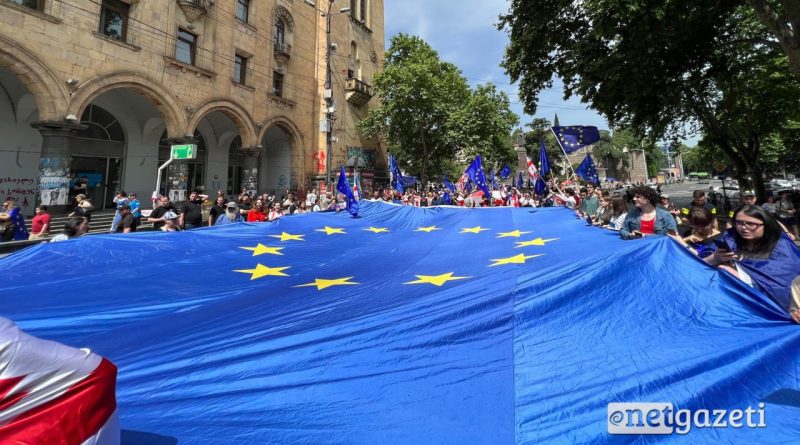 В Тбилиси прошел марш под лозунгом «Грузия выбирает Европу»