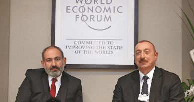 Пашинян и Алиев поздравили Грузию с Днем независимости