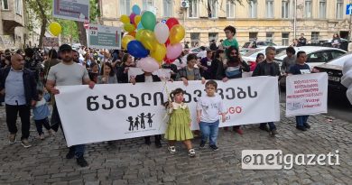 Родители детей с ахондроплазией прекратили протест