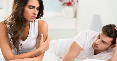 Акушер-гинеколог Степанова: боль и кровь во время полового акта могут говорить о раке или депрессии