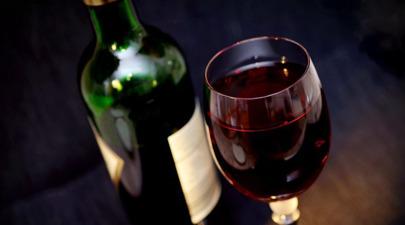 Грузия занимает первое место по поставкам вина в Россию — «Ъ»