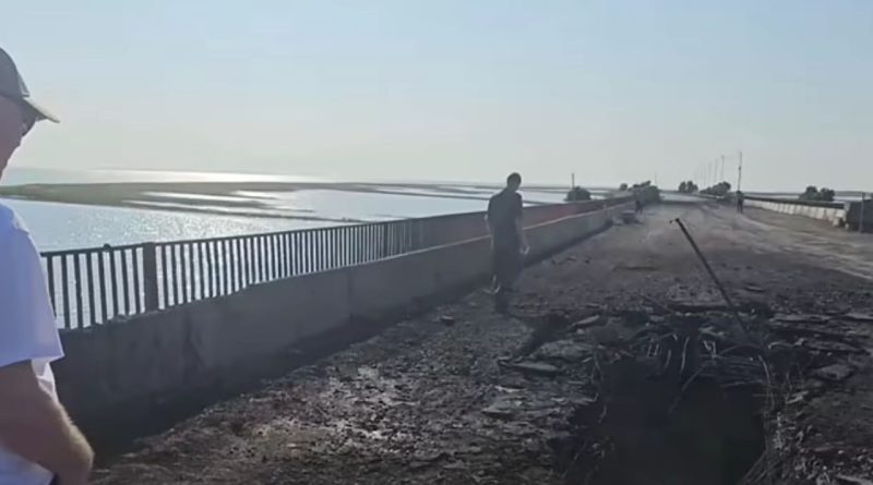 Обстреляны мосты соединяющие Крым с Херсонской областью