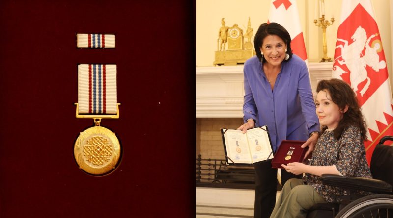 Президент Грузии наградила Ану Гогуадзе наградой «Медаль Почета»