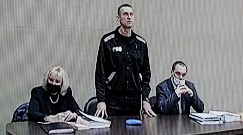 Алексея Навального приговорили к 20 годам лишения свободы [Видео]