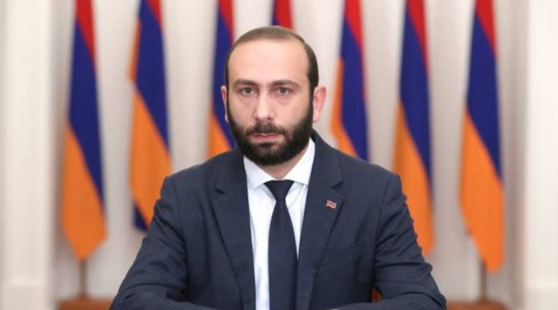 «Это исторический день» — глава МИД Армении поздравил Грузию с получением статуса кандидата