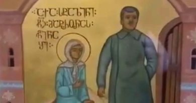 Икона с изображением Сталина была подарена собору Самеба Давидом-Тарханом Мурави