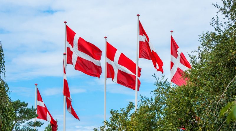 Посольство Дании распространило заявление в связи с реакцией на слова посла