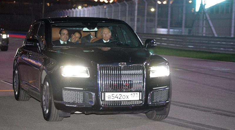 «Я не знал, что существует такое понятие, как роскошный автомобиль российского производства» — в Вашингтоне пошутили на подарком Путина