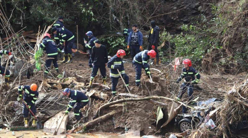 В селе Нергети на месте оползня обнаружено тело 9-го человека