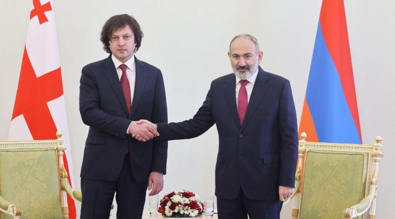 Ираклий Кобахидзе встретился с Николом Пашиняном в Ереване