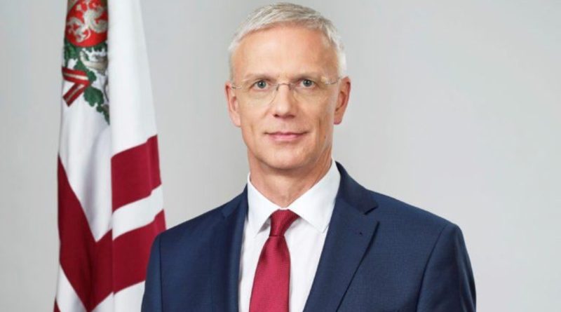 Латвийский министр подал в отставку из-за скандала со спецрейсами