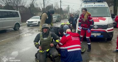 Россия нанесла удары по Одессе — погибли 14 человек, в том числе врач скорой помощи и спасатель