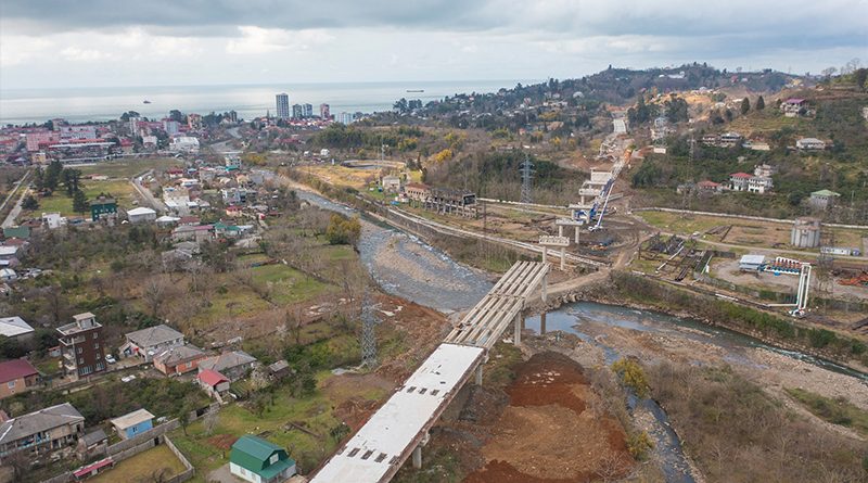 «Строительство объездной дороги Батуми действительно завершится в этом году»- министр