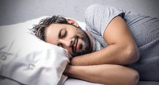 Ученые рассказали о негативном влиянии алкоголя на сон