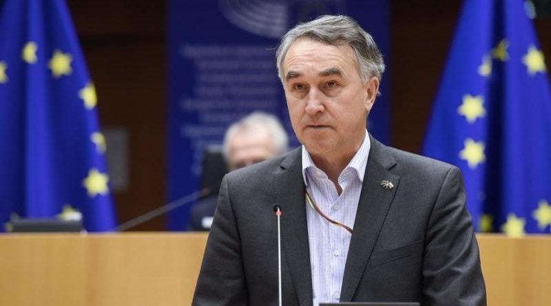 Аустревичус: «Мы в ЕС не пытаемся контролировать НПО так, как «Грузинская мечта» хочет это делать»