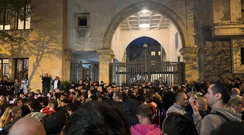МВД Грузии: Блокировка входов в административный корпус является нарушением закона