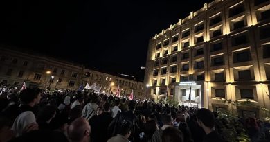 У здания госканцелярии задержаны два человека — МВД Грузии