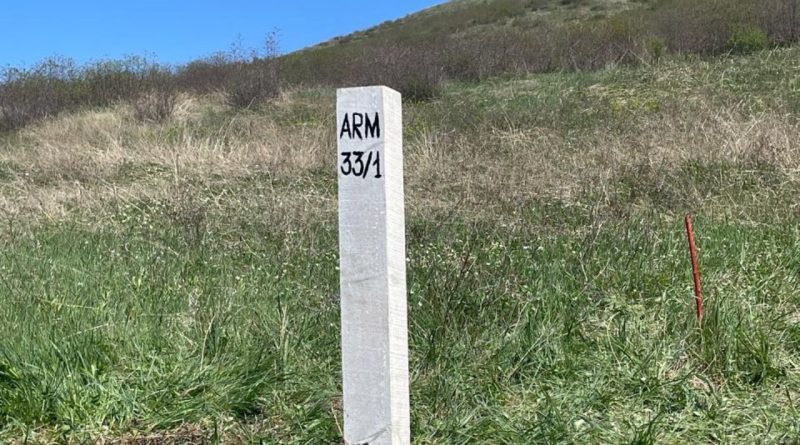Армянские и азербайджанские пограничники приступили к охране участков вдоль новой границы