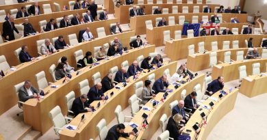 Парламент принял законопроект «Об иноагентах» во втором чтении