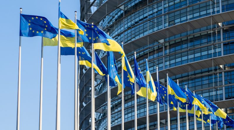 POLITICO: Украина получит от ЕС транш доходов от замороженных росактивов
