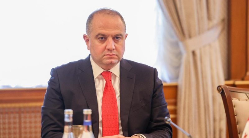 Министр обороны Грузии рассчитывает на возобновление помощи со стороны США и ЕС