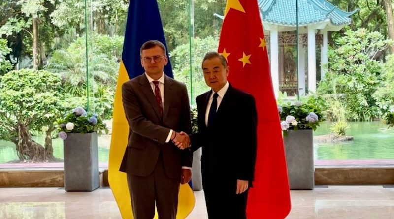 Во время встречи с китайским коллегой Кулеба заявил о возможности переговоров с Россией