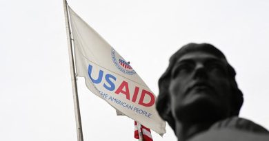 Суд в США приостановил планы Трампа отправить в отпуск сотрудников USAID