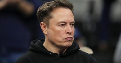 Маск сократит работу в DOGE и сосредоточится на Tesla