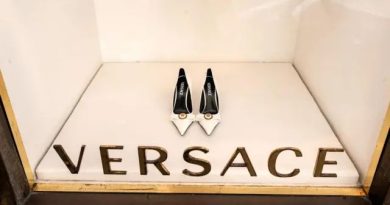 Модный дом Versace снова меняет владельца. Теперь это Prada