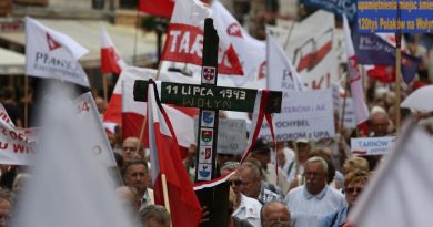 Волынская резня: В Украине началась эксгумация тел поляков
