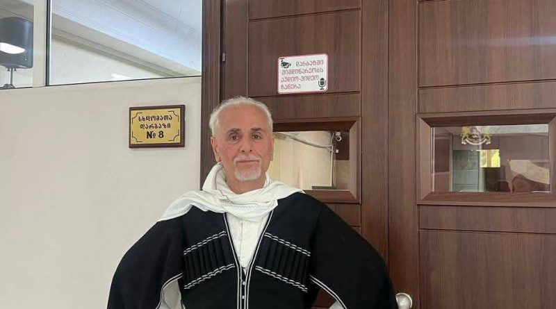 АМЮГ: суд приостановил решение МВД Грузии о депортации «батумского знаменосца» Катамадзе