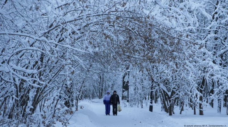 Более 18 000 человек второй день остаются без света в Подмосковье