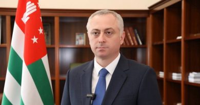 Де-факто президент Абхазии: диалог с Тбилиси возможен после признания реальности