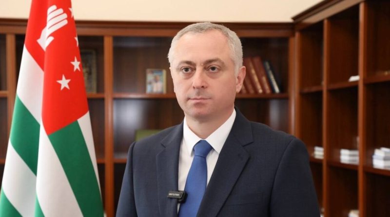 Де-факто президент Абхазии: диалог с Тбилиси возможен после признания реальности