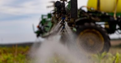 ЕС готовит новые пошлины на продукцию из России и Беларуси