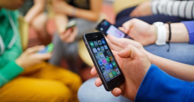 Каждая пятая школа в Германии уже запретила смартфоны