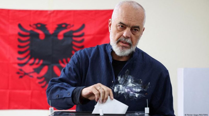 На парламентских выборах в Албании победили правящие социалисты