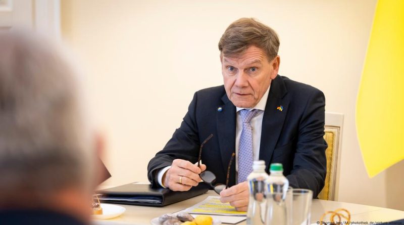 Новый глава МИД ФРГ хочет усилить безопасность в Балтии