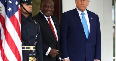 После обвинений в притеснениях белых фермеров Трамп принимает в Белом доме президента ЮАР Рамафосу