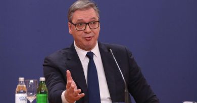 Президент Сербии прервал визит в США из-за боли в груди