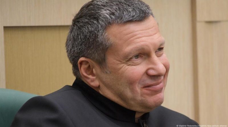 Пропагандист Соловьев будет воспитывать «патриотизм» с «Песочницы»
