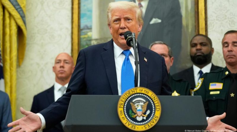 Трамп отказался вводить новые санкции против России из-за Украины