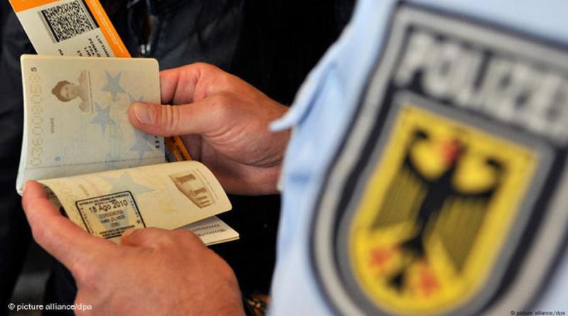 В ЕС согласовали регламент отмены штампов в паспорт при пересечении границ Шенгена