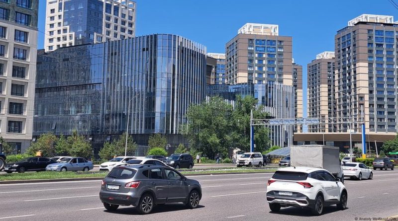 Выбрали Казахстан? Почему США будут строить генконсульство в Алматы
