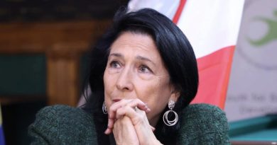 Зурабишвили призвала граждан принять участие в акциях в День независимости Грузии