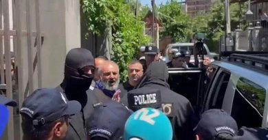 Армения: задержание архиепископа Баграта Галстаняна может стать поворотным моментом в противостоянии оппозиции и власти