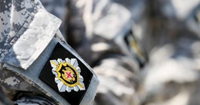 СГБ задержала бывших высокопоставленных чинов Минобороны по делу о хищении более 1,3 млн лари