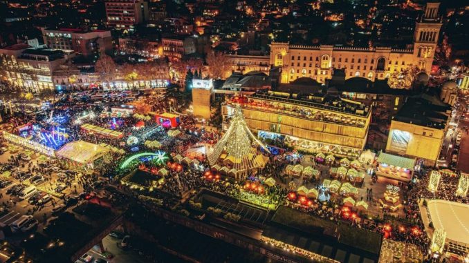 296281151 0 0 2048 1151 1440x900 80 0 1 3a90c6759bc5e168dbef6fbd4b721f91